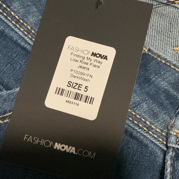 Fashion Nova | Sz 5 low rise flare jeans - new with tags - Picture 3 of 3